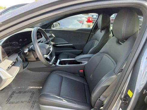 Used 2024 Lucid Air Pure image 24