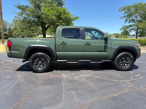 Used 2021 Toyota Tacoma SR5 w/ Trail Edition RWD image 19