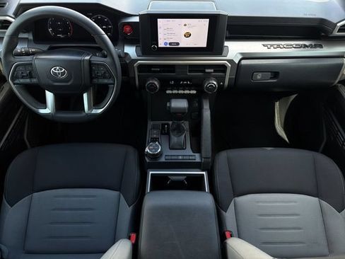 Used 2024 Toyota Tacoma TRD Off-Road AWD/4WD image 9