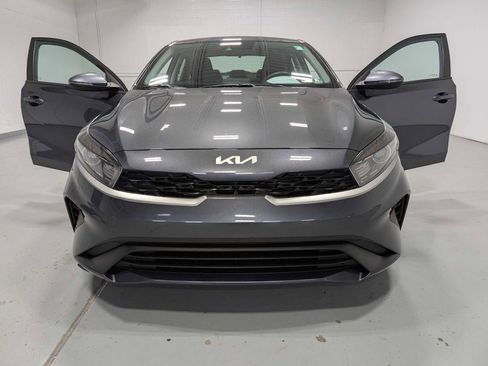 Certified 2023 Kia Forte LXS w/ LXS Technology Package FWD image 15