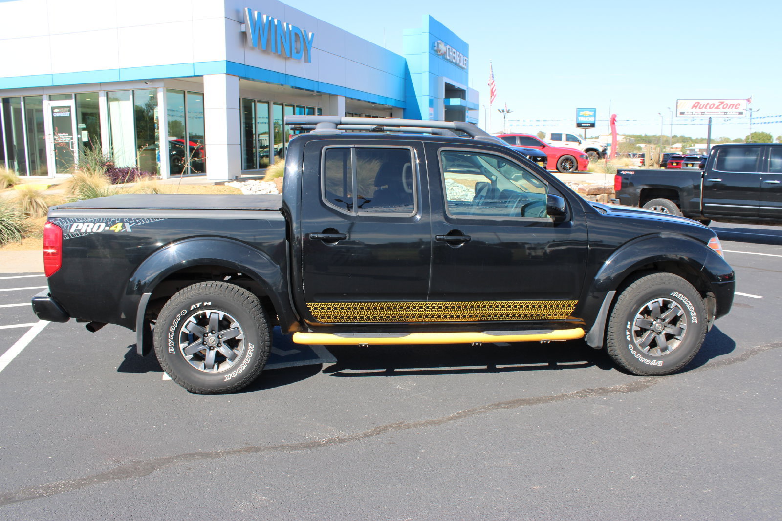 Used 2015 Nissan Frontier PRO-4X w/ Pro-4x Luxury Package AWD/4WD image 9