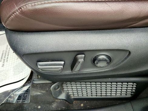 Used 2021 Toyota Sienna Platinum FWD image 12