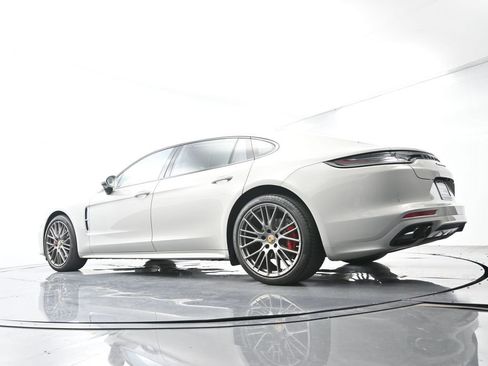 Certified 2023 Porsche Panamera 4S Executive AWD/4WD image 48