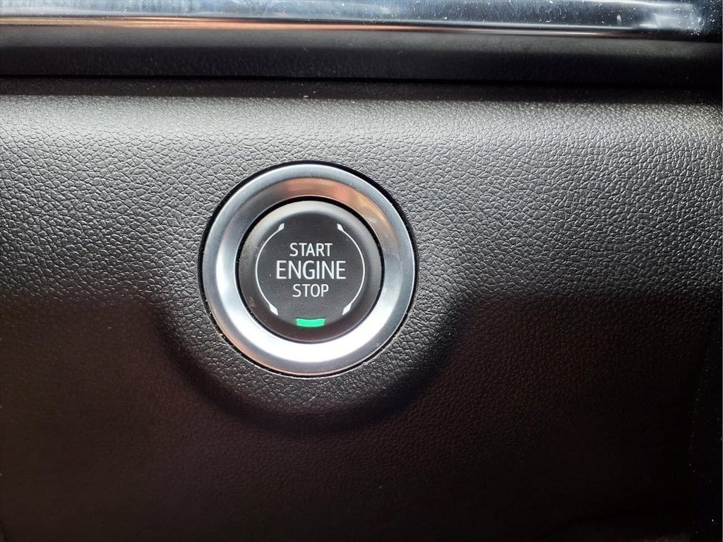 Certified 2025 GMC Terrain Elevation AWD/4WD image 23