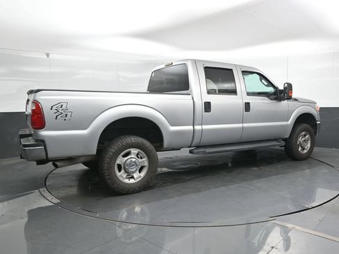 Used 2016 Ford F250 XLT w/ Snow Plow Prep Package AWD/4WD image 5