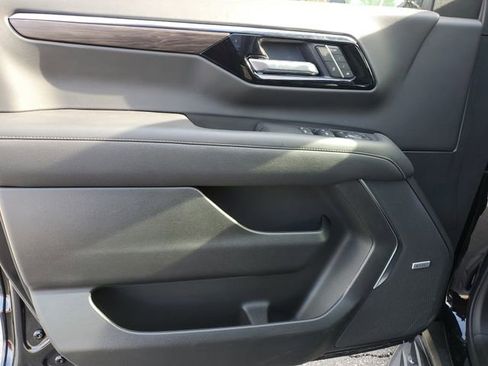 New 2025 Chevrolet Tahoe Premier AWD/4WD image 20