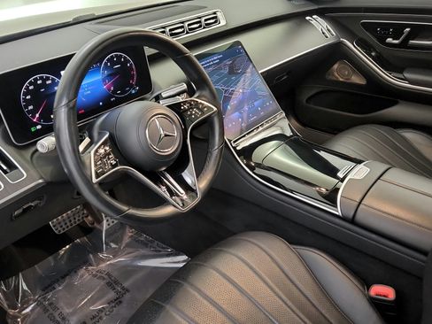 Used 2023 Mercedes-Benz S 500 4MATIC w/ AMG Line image 16