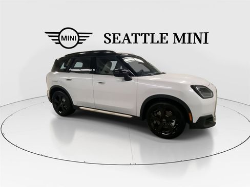 New 2026 MINI Cooper Countryman S image 2