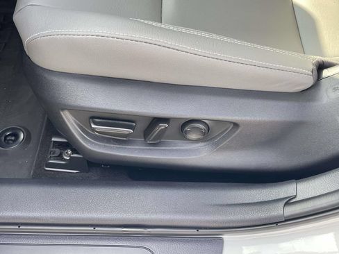 Used 2025 Toyota Camry SE w/ Multimedia Upgrade Package FWD image 17