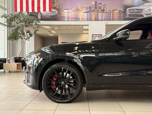 Used 2023 Maserati Levante Modena S AWD/4WD image 10