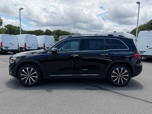 Used 2023 Mercedes-Benz GLB 250 4MATIC image 4