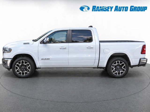 Used 2026 RAM 1500 Laramie AWD/4WD image 6