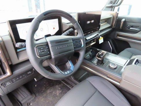 New 2025 GMC Hummer EV 3X w/ LPO, Sport Package image 22