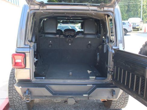 Used 2020 Jeep Wrangler Unlimited Sahara AWD/4WD image 13