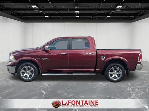Used 2017 RAM 1500 Laramie w/ Convenience Group AWD/4WD image 2