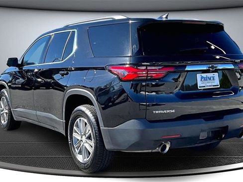 Used 2023 Chevrolet Traverse LT image 4
