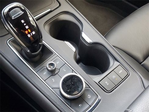 Certified 2023 Cadillac XT4 Premium Luxury image 27