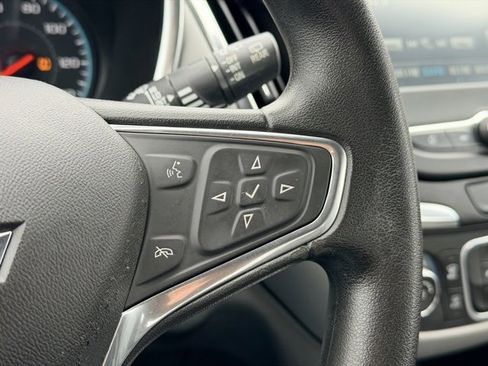 Used 2018 Chevrolet Equinox LS image 10