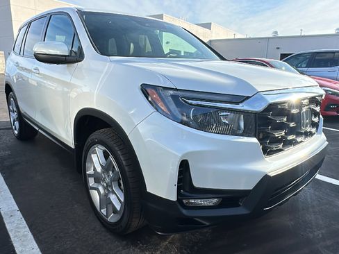 Certified 2024 Honda Passport EX-L image 1