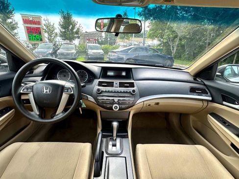 Used 2011 Honda Accord LX-P image 11