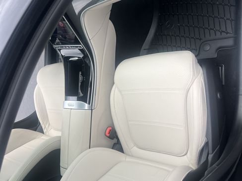 Certified 2026 Mercedes-Benz C 300 4MATIC Sedan image 33