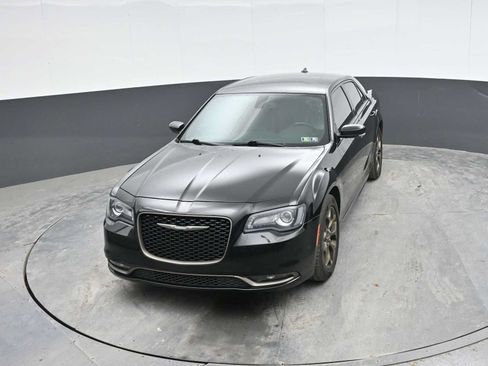 Used 2017 Chrysler 300 S w/ 300S Premium Group 2 w/2_L AWD/4WD image 16