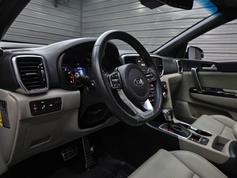 Used 2021 Kia Sportage S w/ S AWD Premium Package image 10
