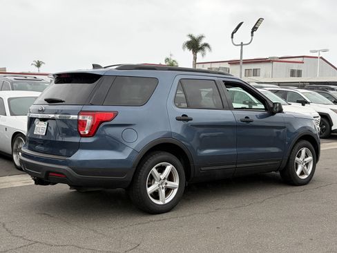 Used 2019 Ford Explorer FWD image 3