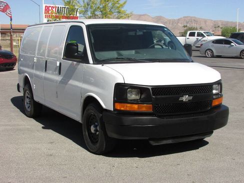 Used 2012 Chevrolet Express 1500 image 2