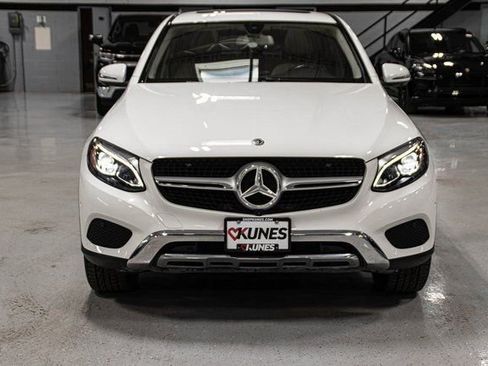 Used 2019 Mercedes-Benz GLC 300 4MATIC Coupe image 3