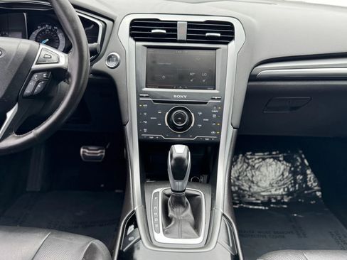 Used 2014 Ford Fusion Titanium image 24