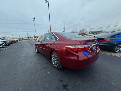 Used 2015 Toyota Camry XLE image 5