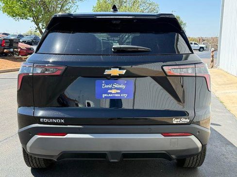 New 2026 Chevrolet Equinox LT FWD image 4