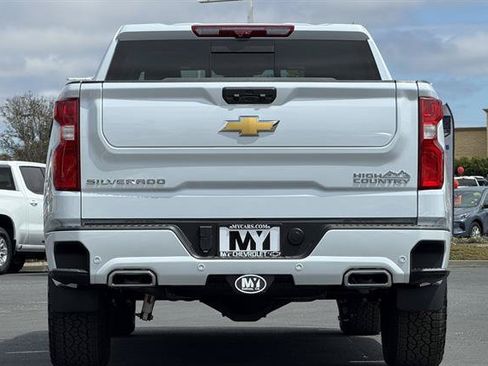 New 2026 Chevrolet Silverado 1500 High Country w/ Technology Package AWD/4WD image 5
