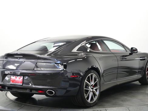 Used 2014 Aston Martin Rapide S image 9