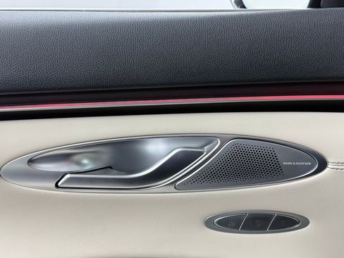 Used 2026 Genesis GV70 2.5T Advanced image 16