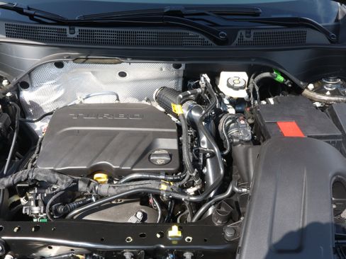 New 2025 Buick Envista Avenir image 18