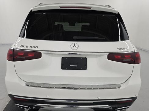 Used 2025 Mercedes-Benz GLS 450 4MATIC image 13