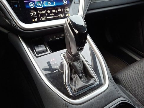 Used 2020 Subaru Outback Premium image 17