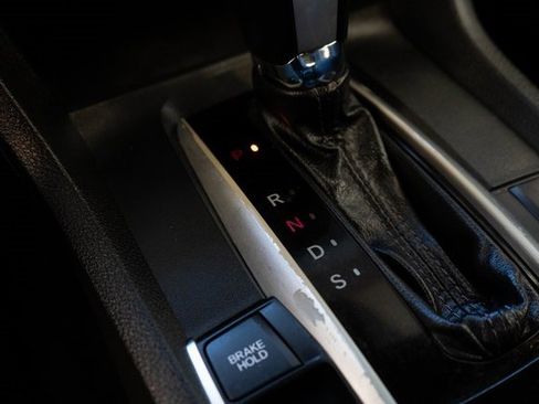 Used 2020 Honda Civic Sport image 23