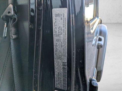 New 2025 Jeep Gladiator Mojave w/ Convenience Group image 16