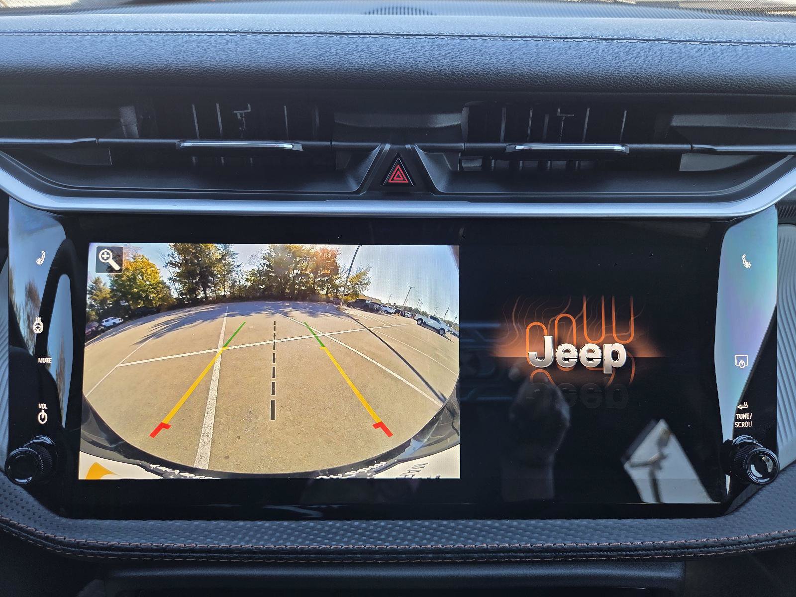 Used 2026 Jeep Cherokee Limited AWD/4WD image 19
