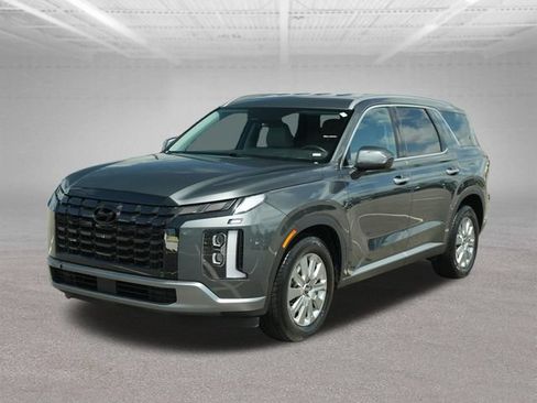 Used 2025 Hyundai Palisade SEL FWD image 3