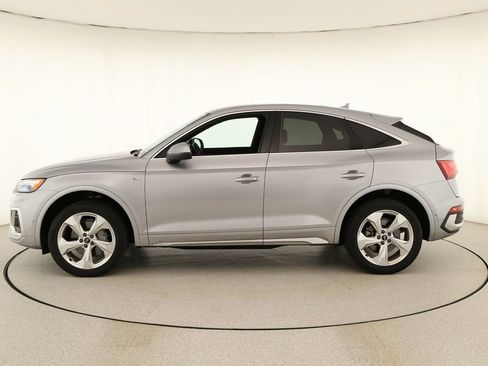 Certified 2022 Audi Q5 2.0T Prestige w/ Prestige Package AWD/4WD image 2