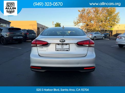 Used 2018 Kia Forte LX FWD image 5