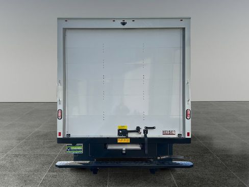 New 2025 Chevrolet Express 3500 Work Van w/ Power Convenience Package image 6