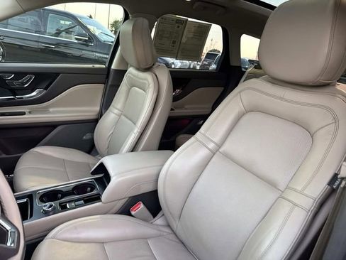 Used 2020 Lincoln Corsair Reserve w/ Equipment Group 201A image 16