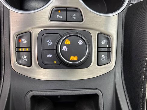 Used 2019 GMC Terrain Denali w/ Advanced Safety Package image 35