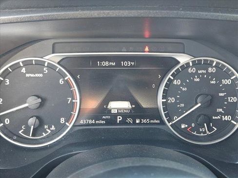 Used 2024 Nissan Rogue SV image 10