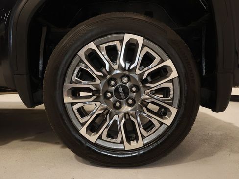 Certified 2023 GMC Sierra 1500 Denali Ultimate image 36